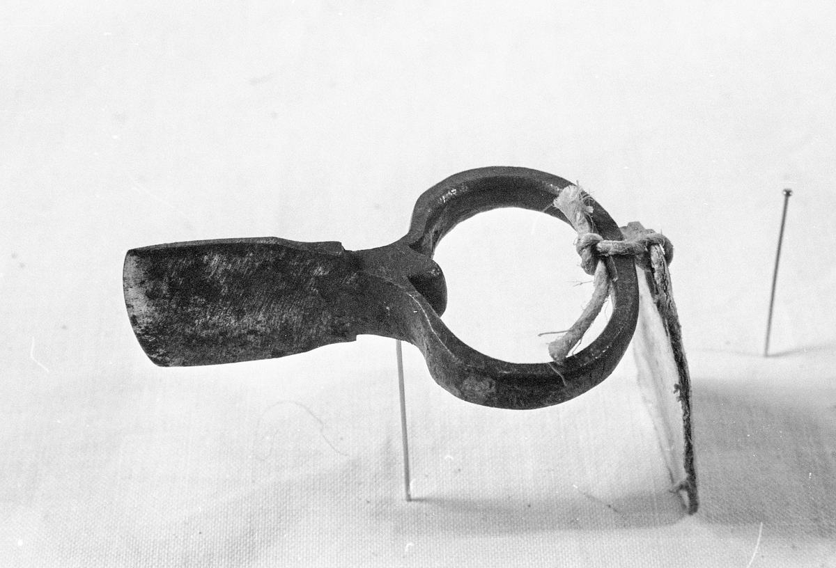 Knapphulljern