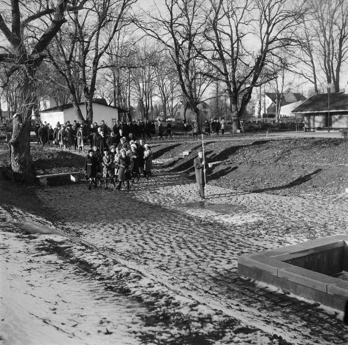 Invigning av utvidgad kyrkogård, Östervåla, Uppland 1971