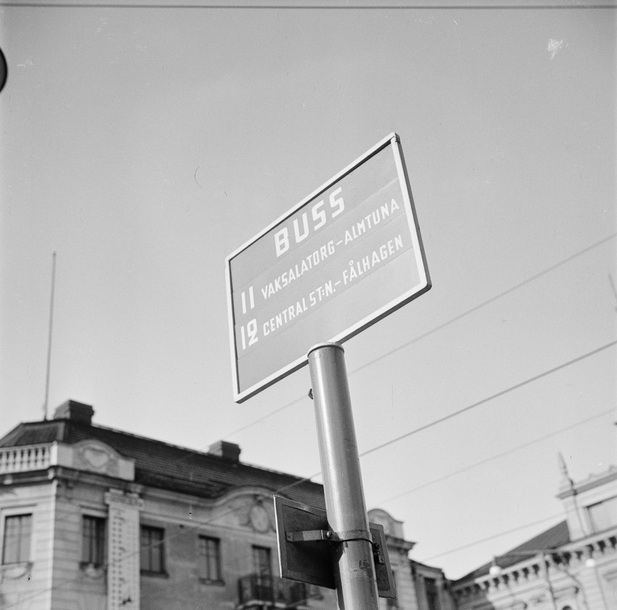 Busshållplats, Stora Torget, Uppsala 1948