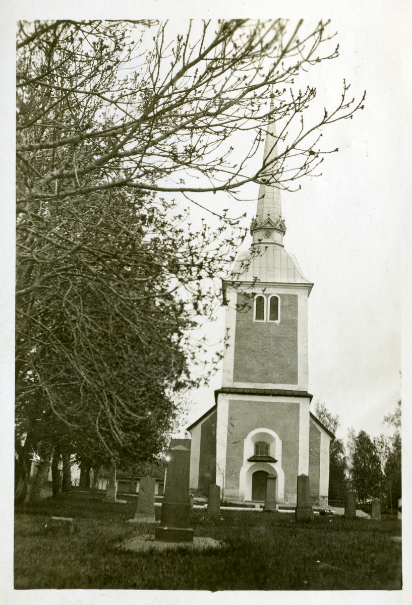 Himmeta sn, Tveta.
"Himmeta kyrka".