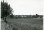 Hubbo sn, Badelundaåsen, Näs.
Badelundaåsen 1949. Näs 1:1. Åker i förgrunden med grustag i bakgrunden.