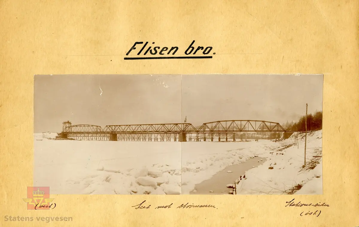 Flisa bru. Fra oppbyggingen av Flisen bro  i 1911, stillas på bruenden mot vest. Brua ble åpnet i 1912.  

Bilde 2) Konvolutten merket brunr. 64, Riksveg 206/6 og Hedmark fylkesveg 110. Fotoarkiv 307. NVM 00-F-36622-1
Bilde 3) Flisa bru.  Flisen bro. NVM 00-F-36622-2