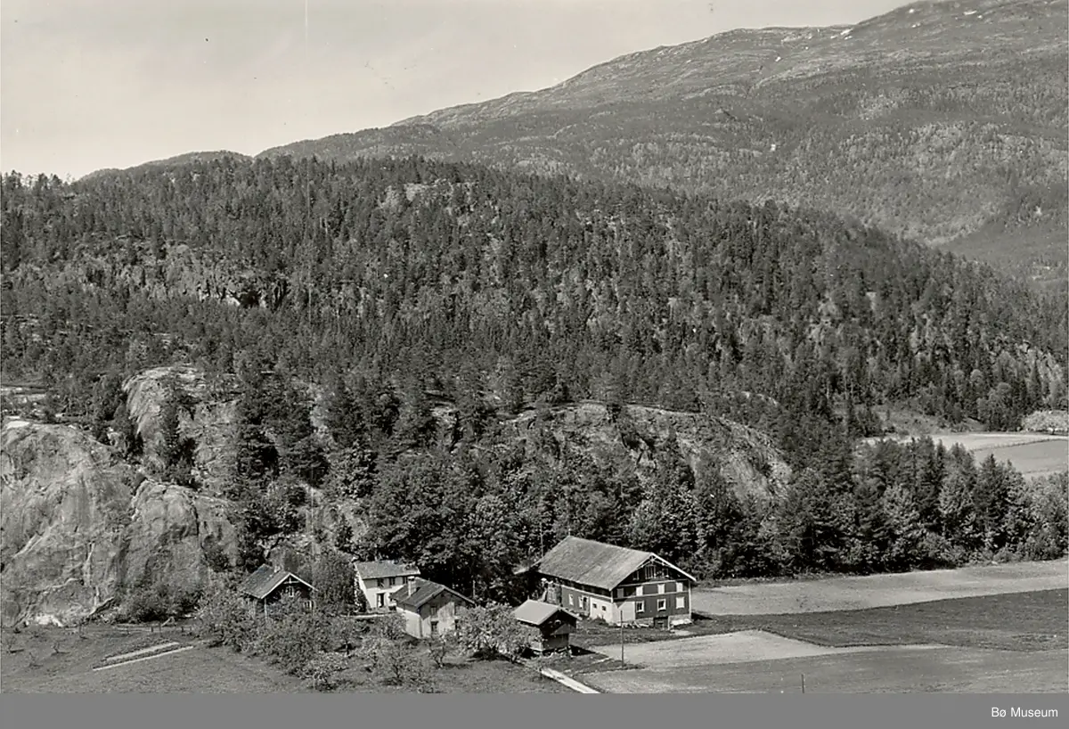 Flyfoto av Grave 13. juni 1958