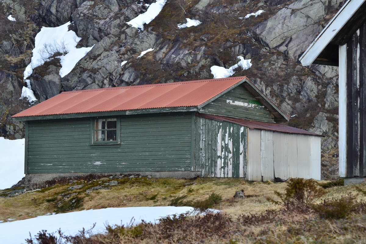 Hytte i Hunnedalen, ved Tverråna. Hytta tilhøyrer Jæren Smalalag.