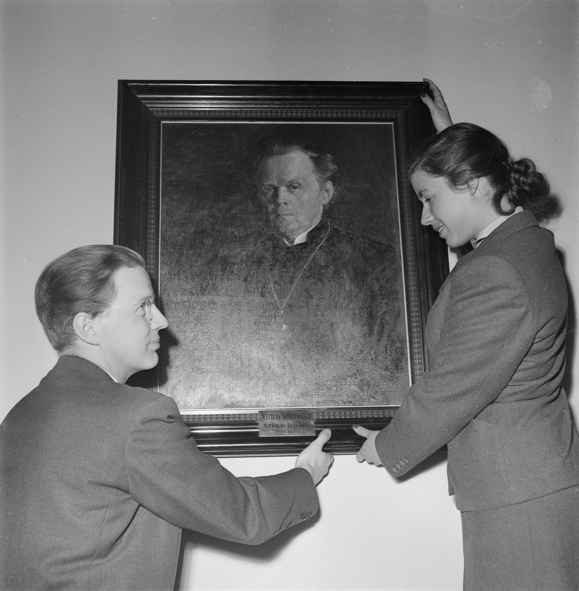 Gästrike-Hälsinge nation, nyrenovering, inspektorsporträtt av Nathan Söderblom, Uppsala, april 1952