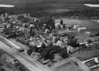 Flygfoto över Forsheda i Värnamo kommun, Jönköpings län. Nr 228/1956