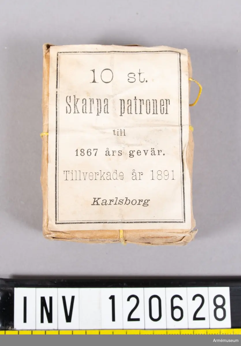 10 st skarpa patroner till gevär m/1867 i oöppnat paket.