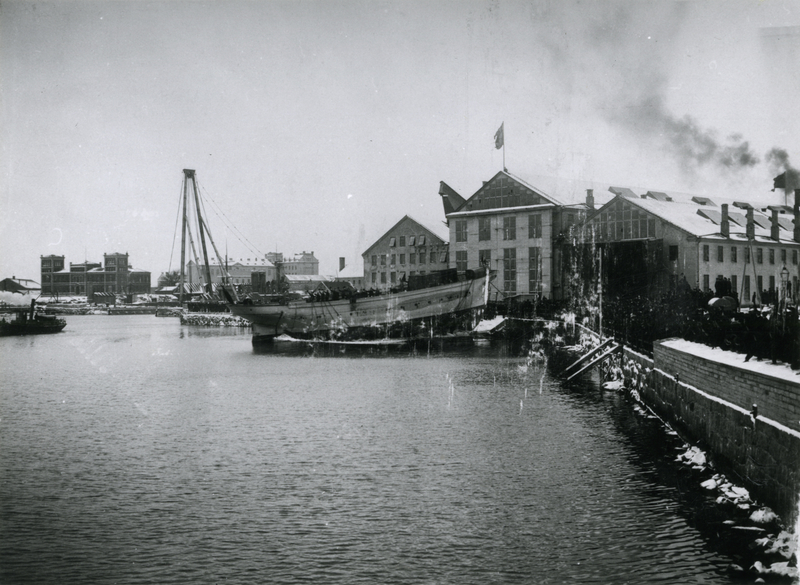 Sjösättning av fullriggaren Jarramas år 1900. 