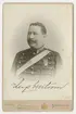 Porträtt av Hugo Gustaf Theodor Ekström, överste vid Upplands artilleriregemente A 5.

Se även bild AMA.0001025, AMA.0001026 och AMA.0002033.