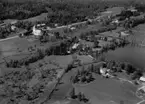 Flygfoto över Gällaryds i Värnamo Kommun, Jönköpings län. Nr: 331/1957