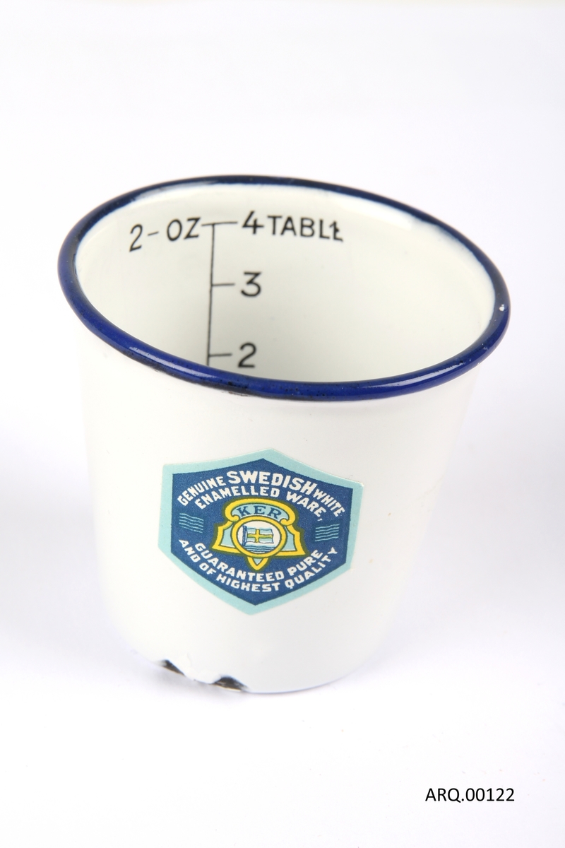 Lite målebeger med ulike mål.