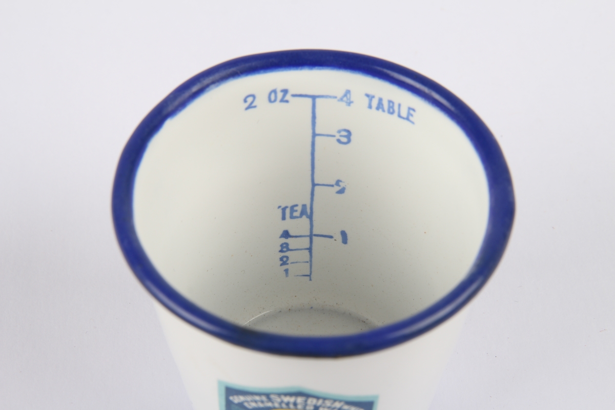 Lite målebeger med ulike mål.