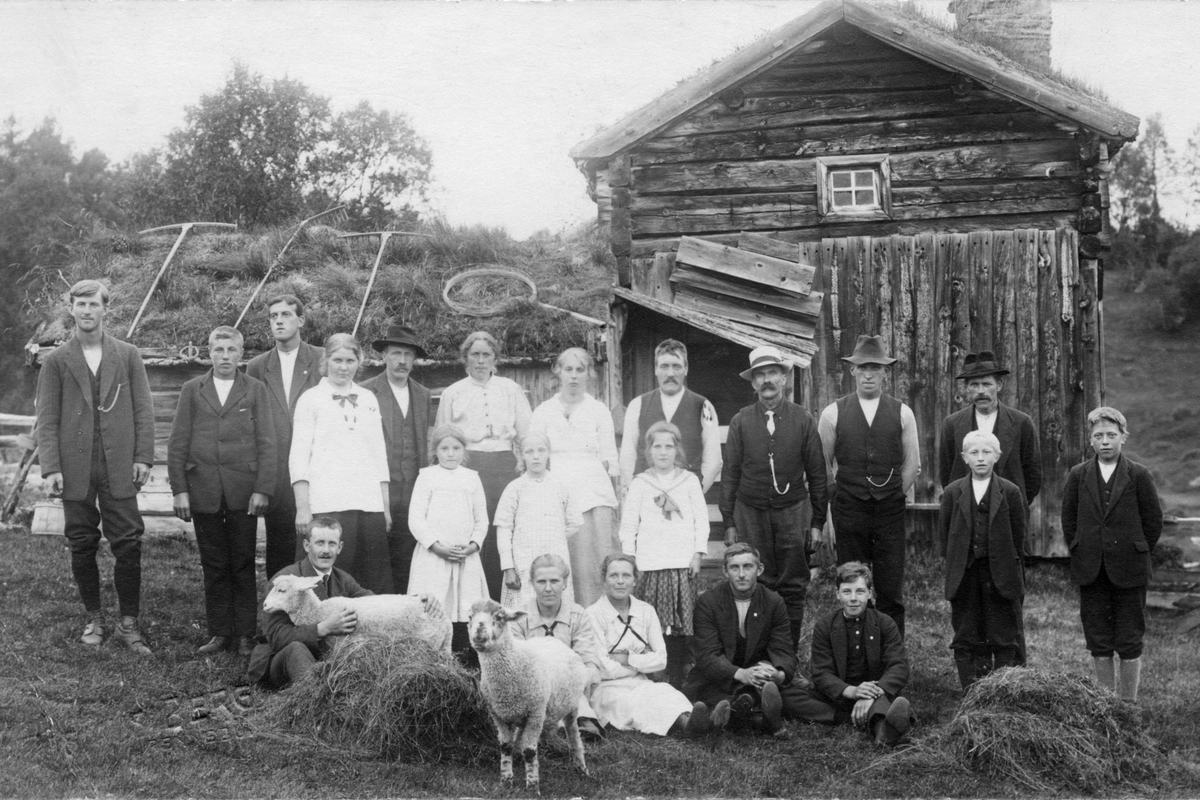 Losje Resfjell på utflukt til Vollasetra sommeren 1918.