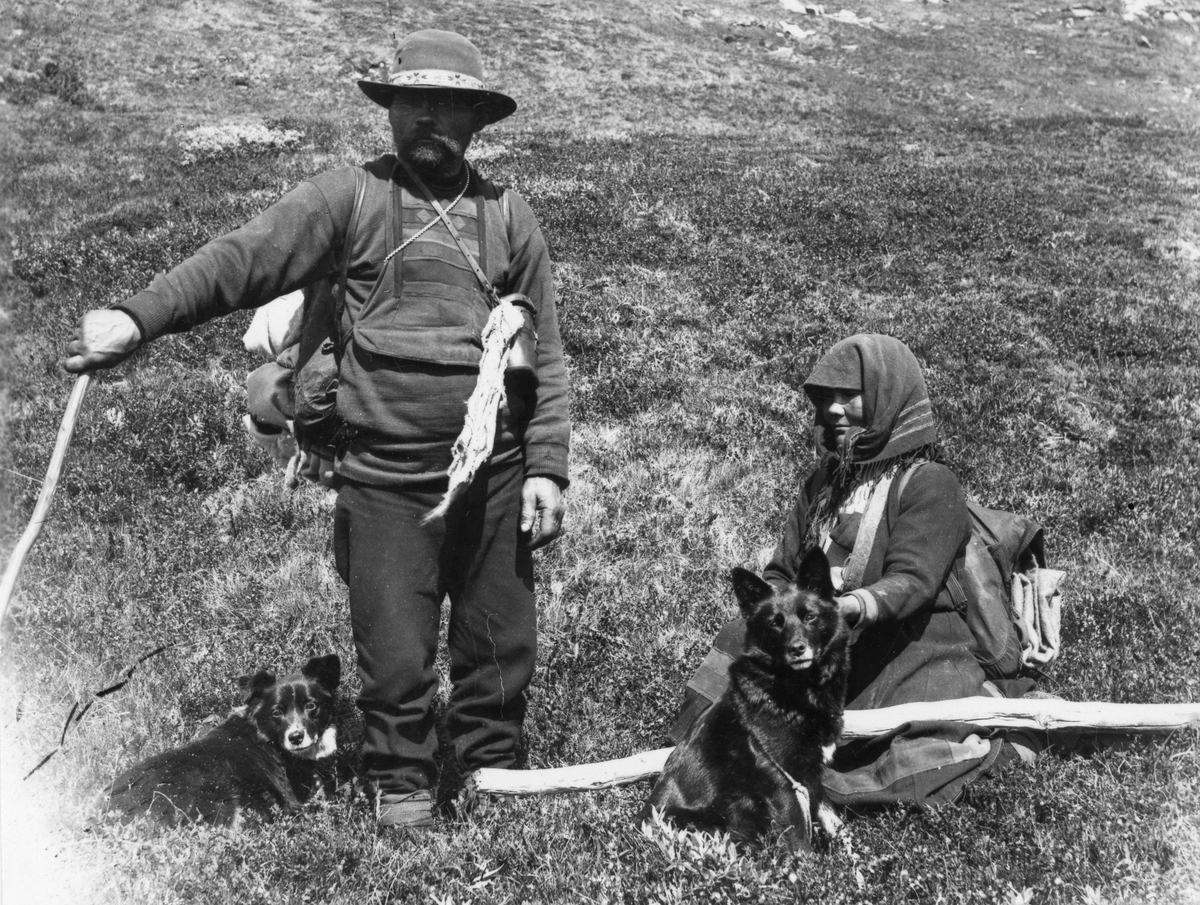 Sigrid og Lars Jonsen på fjellet.