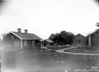 Munktorp sn, Köping.
Bygatan i Hästlösa. 1919.