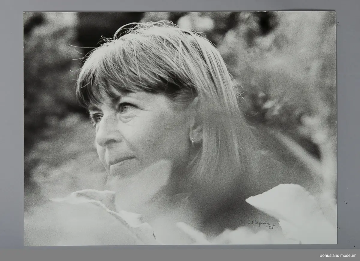 Fotografiskt porträtt Ann-Marie Andersson, f. 1934
