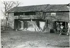 Munktorp sn, Köping, Södra Rasgärde.
Loftbod, 1935.