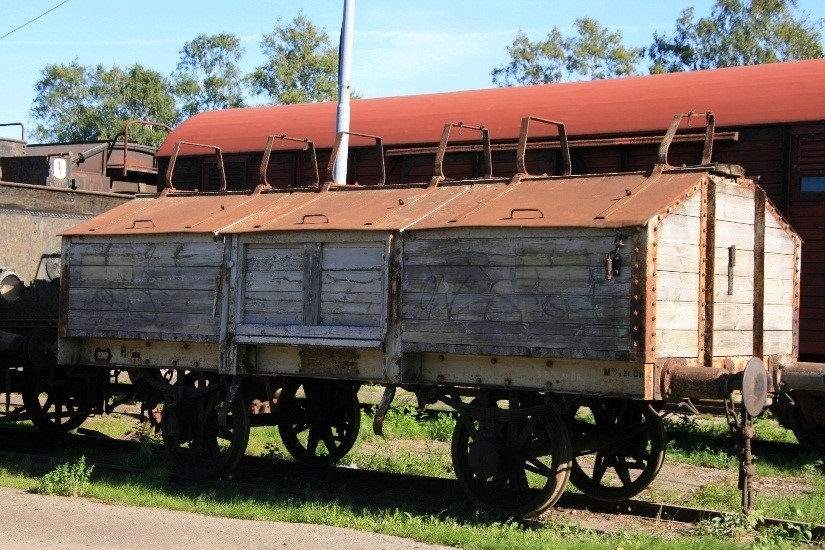 Kalkvagn R1 8275
Komplett vagn i gott skick. Saknar skyltar. 
EVN nummer: 43 74 3805 275-9
