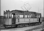 Aktiebolaget Stockholms Spårvägar, SS A2e 144. Den trafikerade Brommabanan och gick mellan Tegelbacken och Ulvsunda. Fotograferad vid Hagalund järnvägsstation.