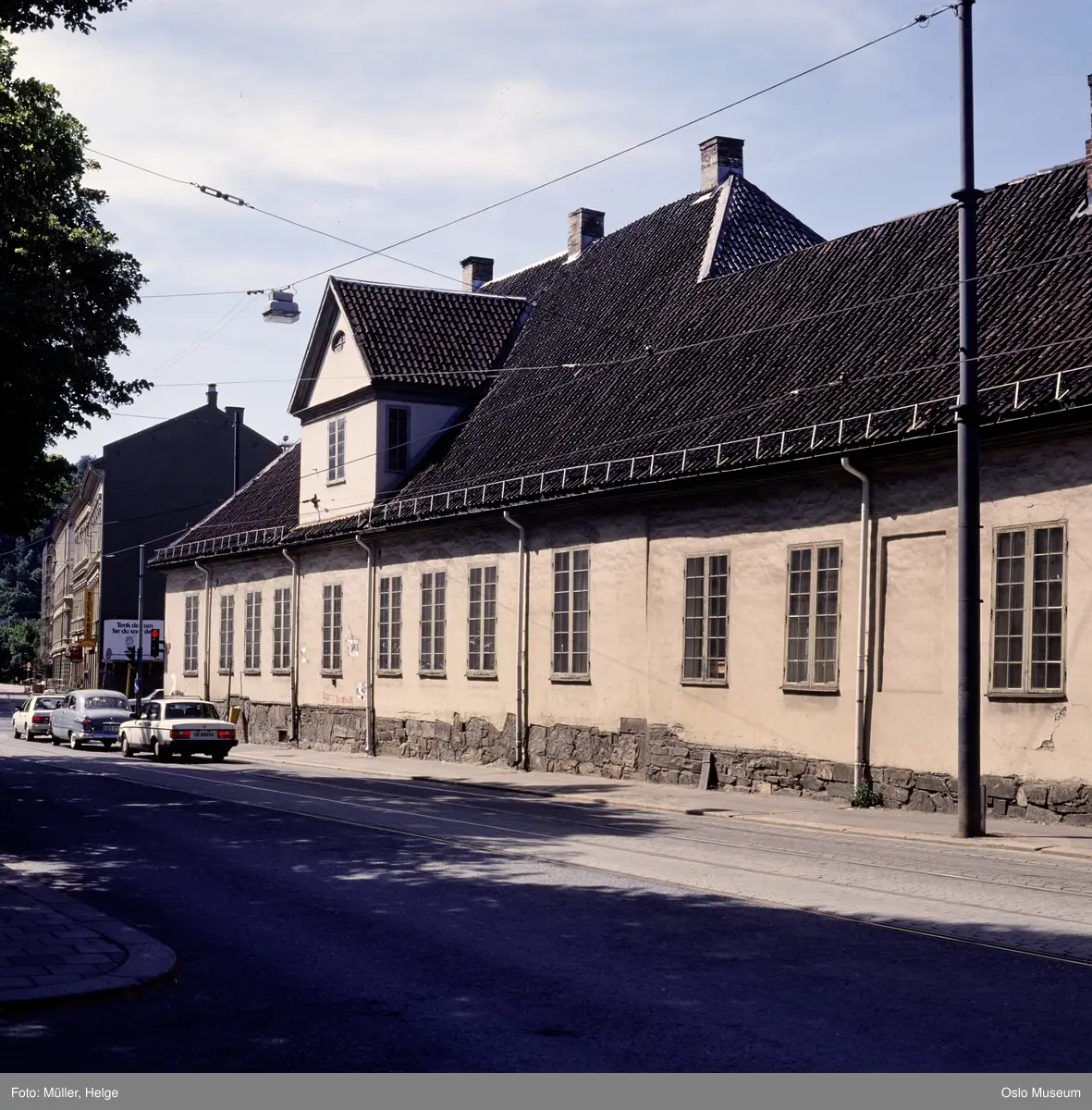 Oslo Ladegård, gateløp, biler, bygårder