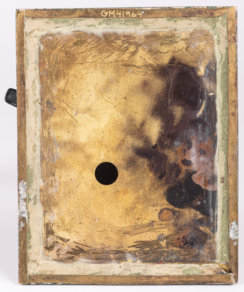 Produktionsexemplar. Skulpturen gjuten i brons, patinerad.