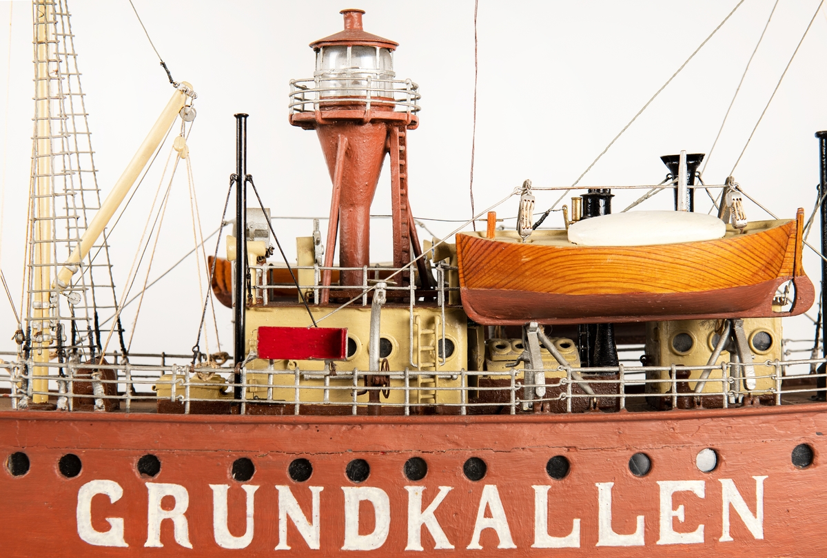 Modell av fyrskeppet Grundkallen tillverkad 1928–1932 av fyrvaktaren ombord.