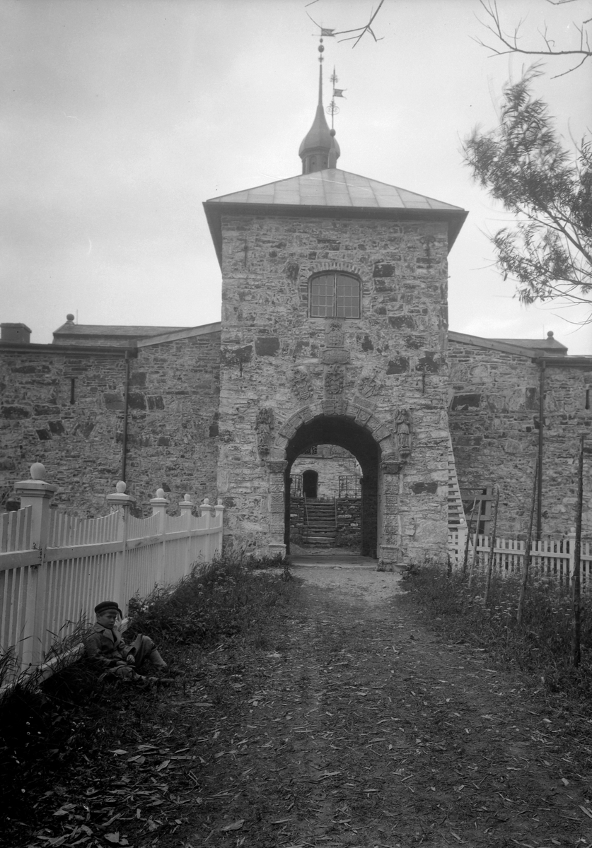 Inngangsportalen på Austrått