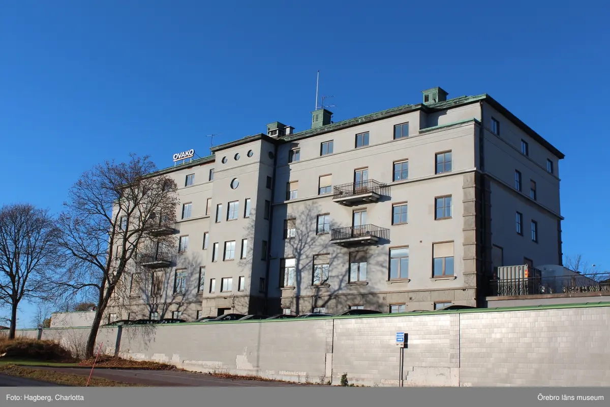 Centrum. Gökytan 2 (Blå huset, Karlskoga Härads Sparbank). Inventering av kulturhistorisk bebyggelse I Karlskoga tätort