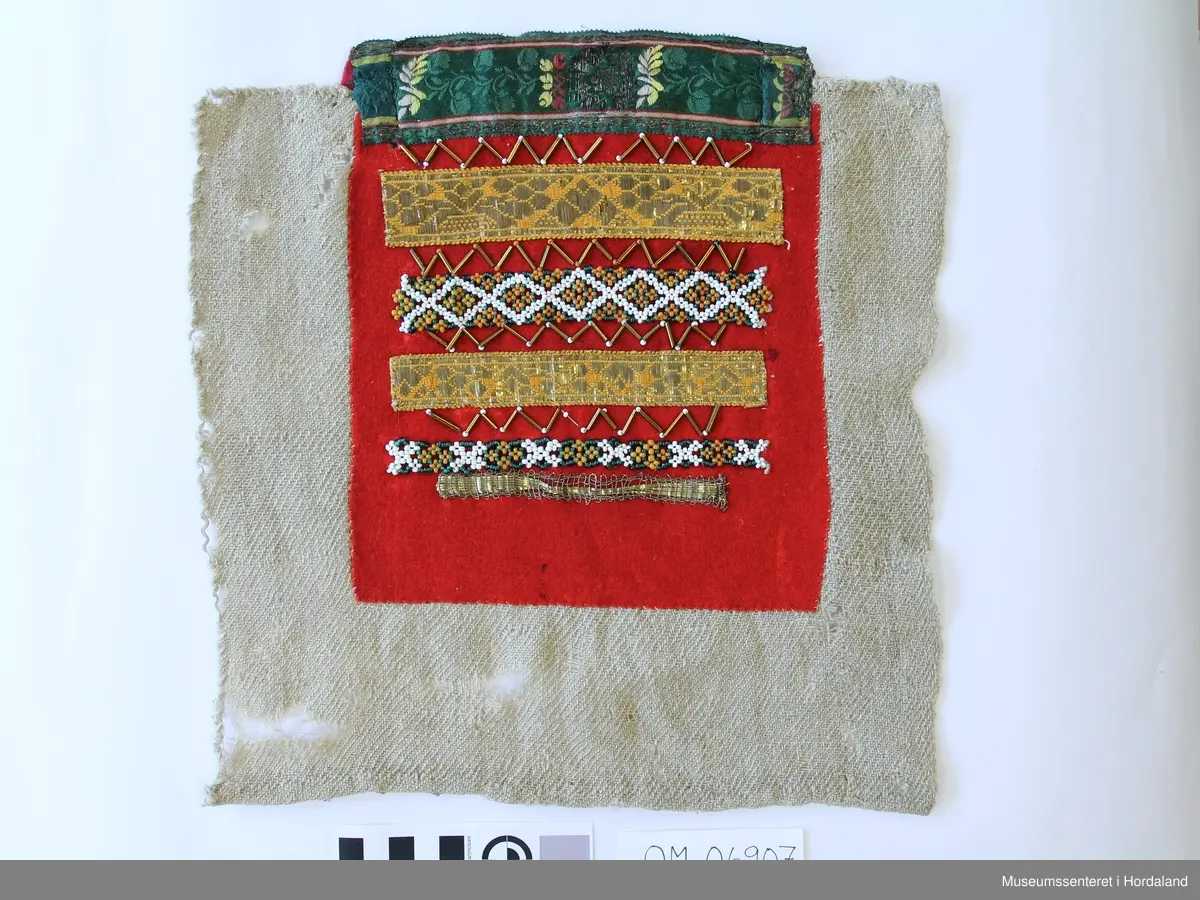 perler, blomsterbord øverse kant, gullband