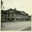 Västerås. Lagströms Husgeråd i hörnet Kungsgatan/Källgatan.