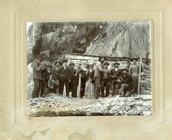 Steinberget ca 1908-10, arbeiderane