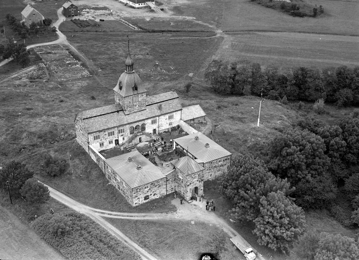 Austråttborgen