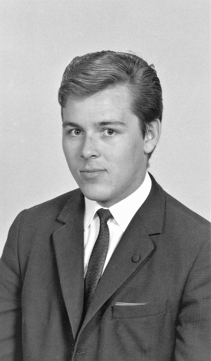Elever og lærere ved Stuertskole 1969-70. Bestilt av Stuertskolen