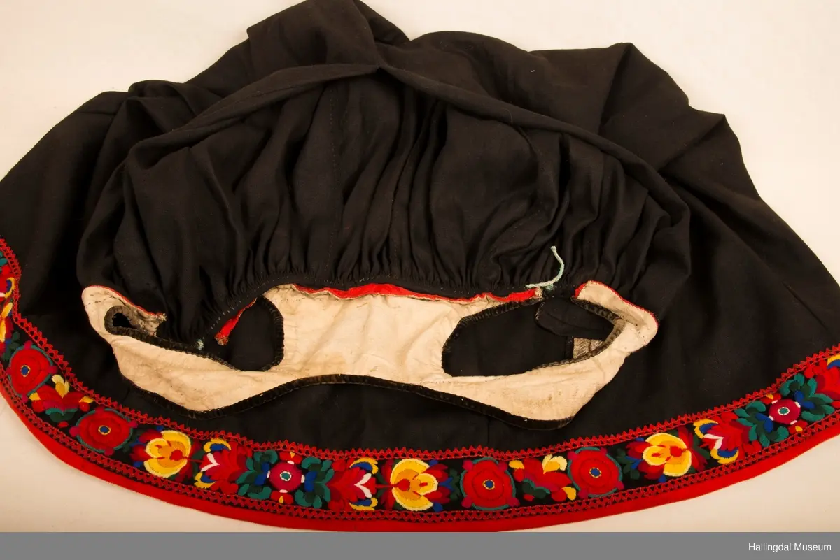 Bunad fra Hemsedal i Hallingdal