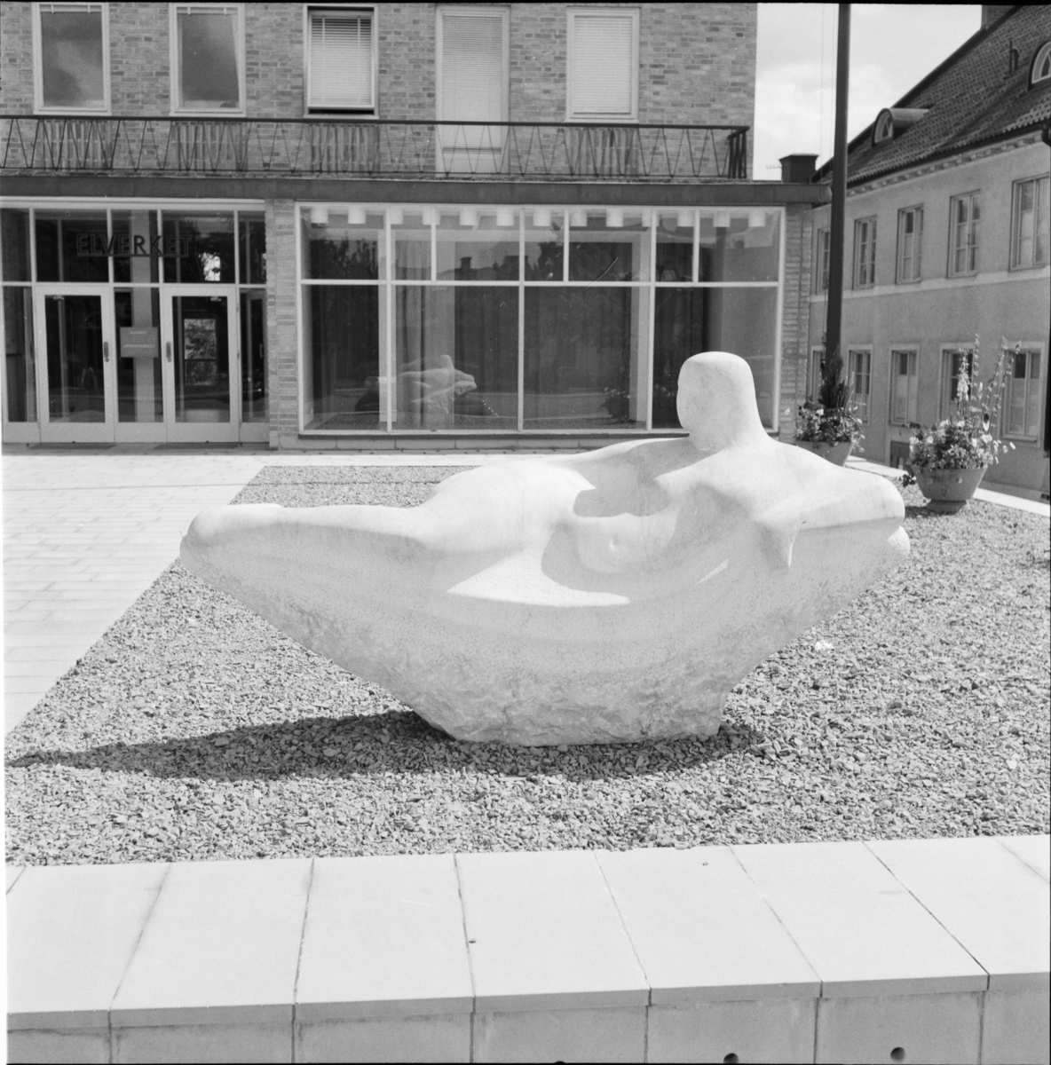 SKULPTUR FRAMFÖR ELVERKET I LINKÖPING