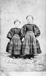 Anna og Gidske Sigmundstad frå Fister.