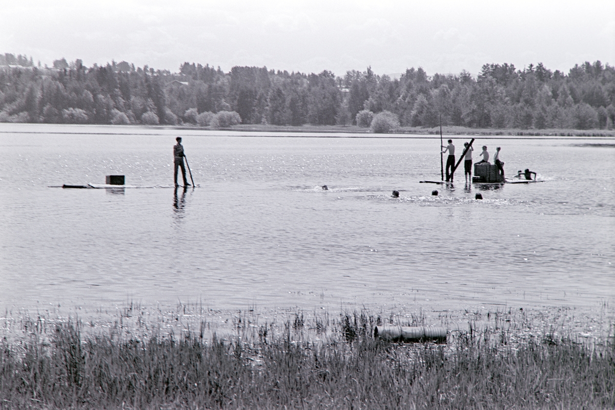 Åkersvika, badeliv, tømmerflåte, ungdom, Vang H.