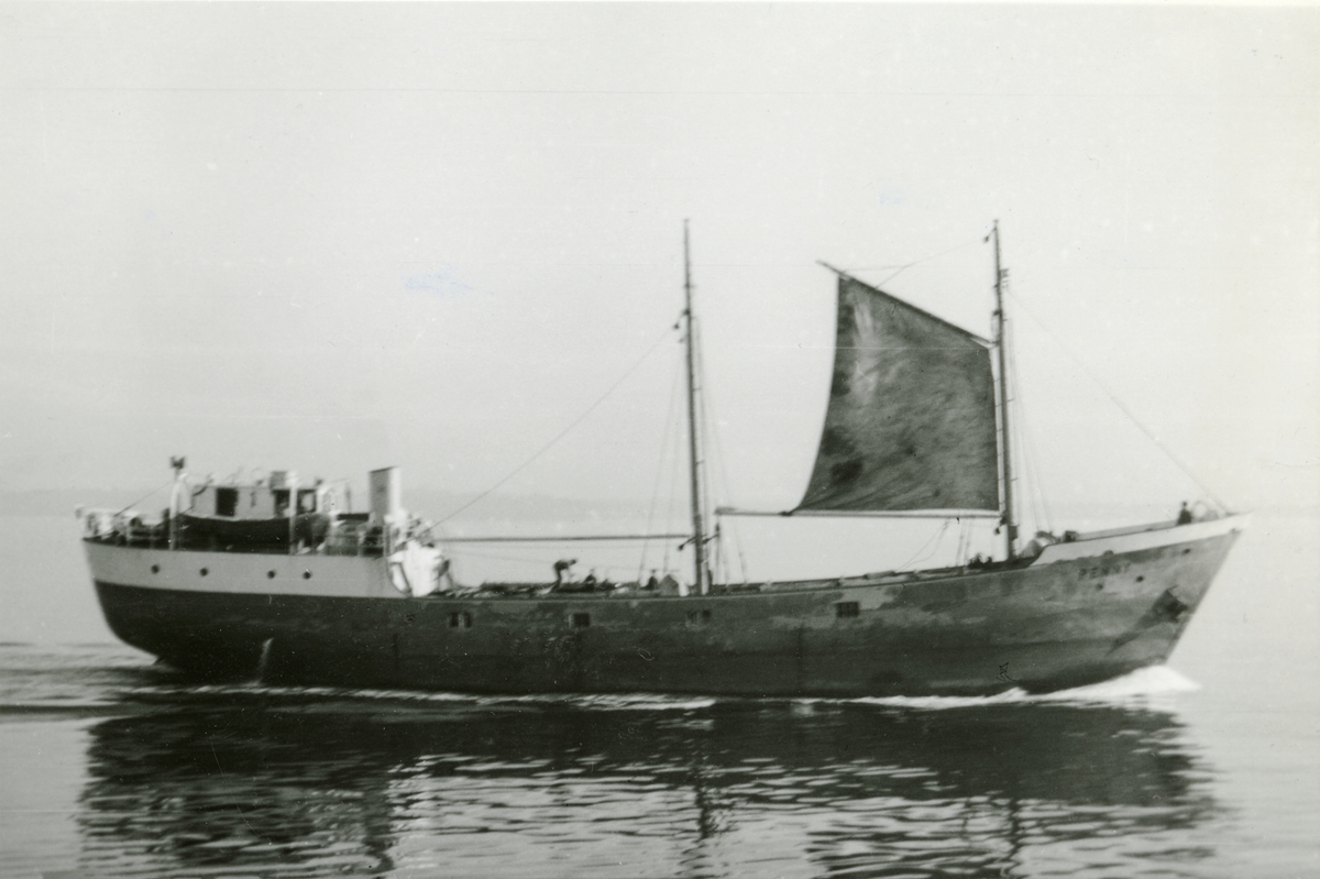 Ägare:/1949-51/: Rederi AB Kusten. Hemort: Göteborg.
