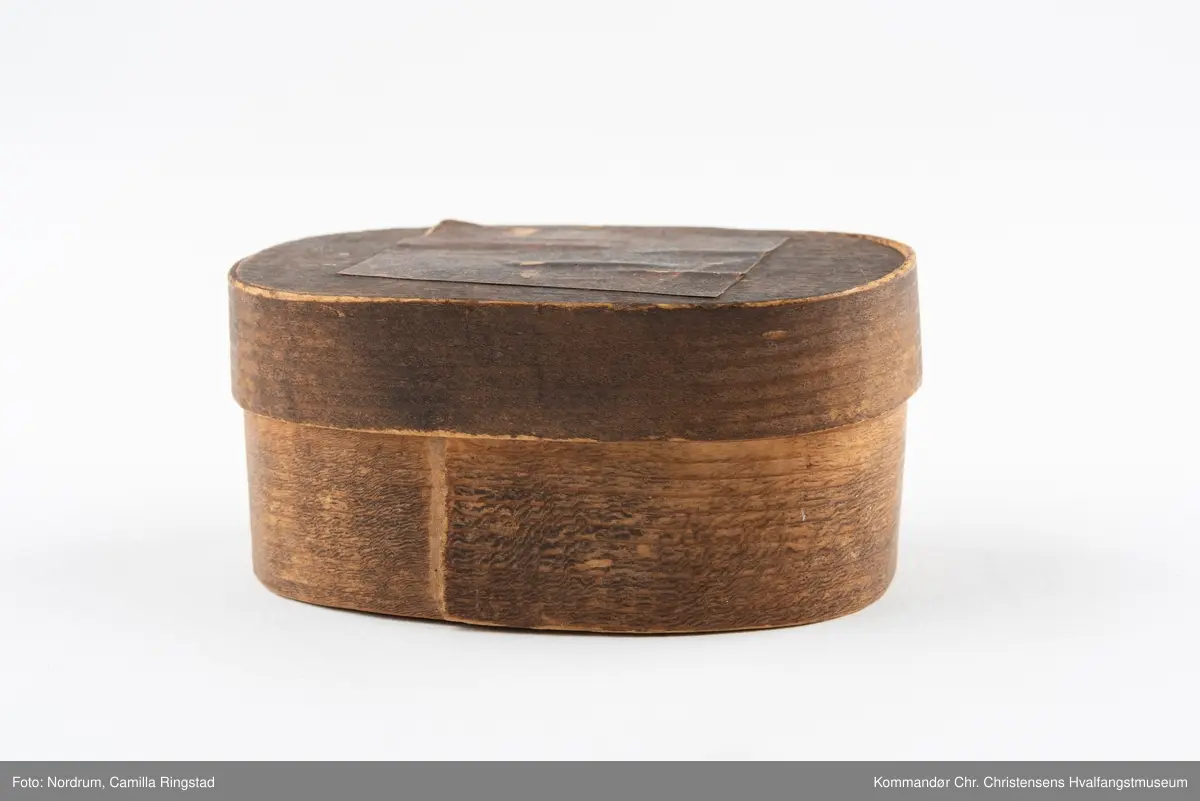 Eske med fiskekroker