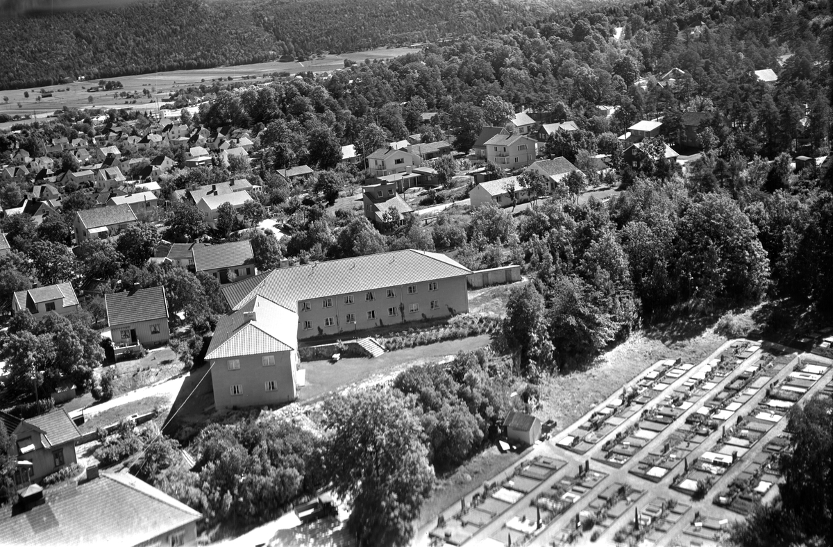 Flyfotoarkiv fra Fjellanger Widerøe AS, fra Porsgrunn Kommune. Søsterhjemmet. Fotografert av J. Kruse 08.08.1959.