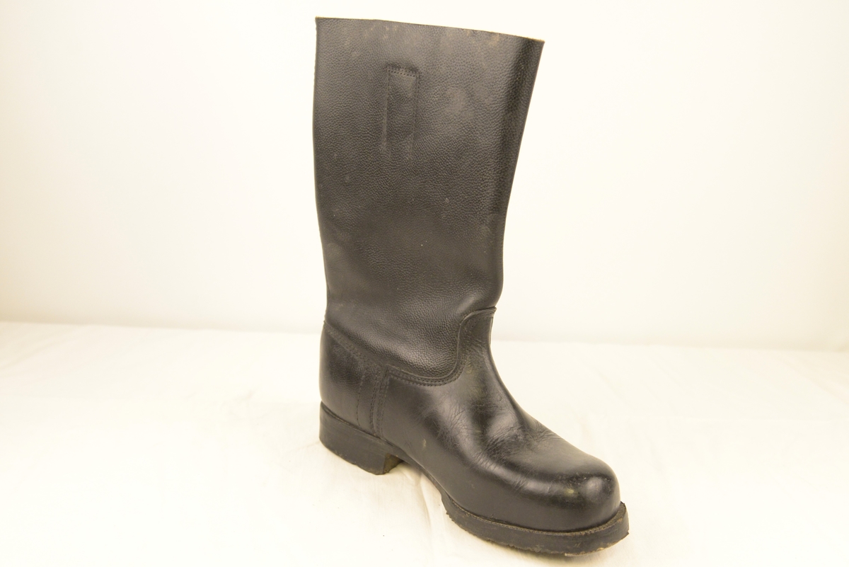 Støvel i størrelse 43