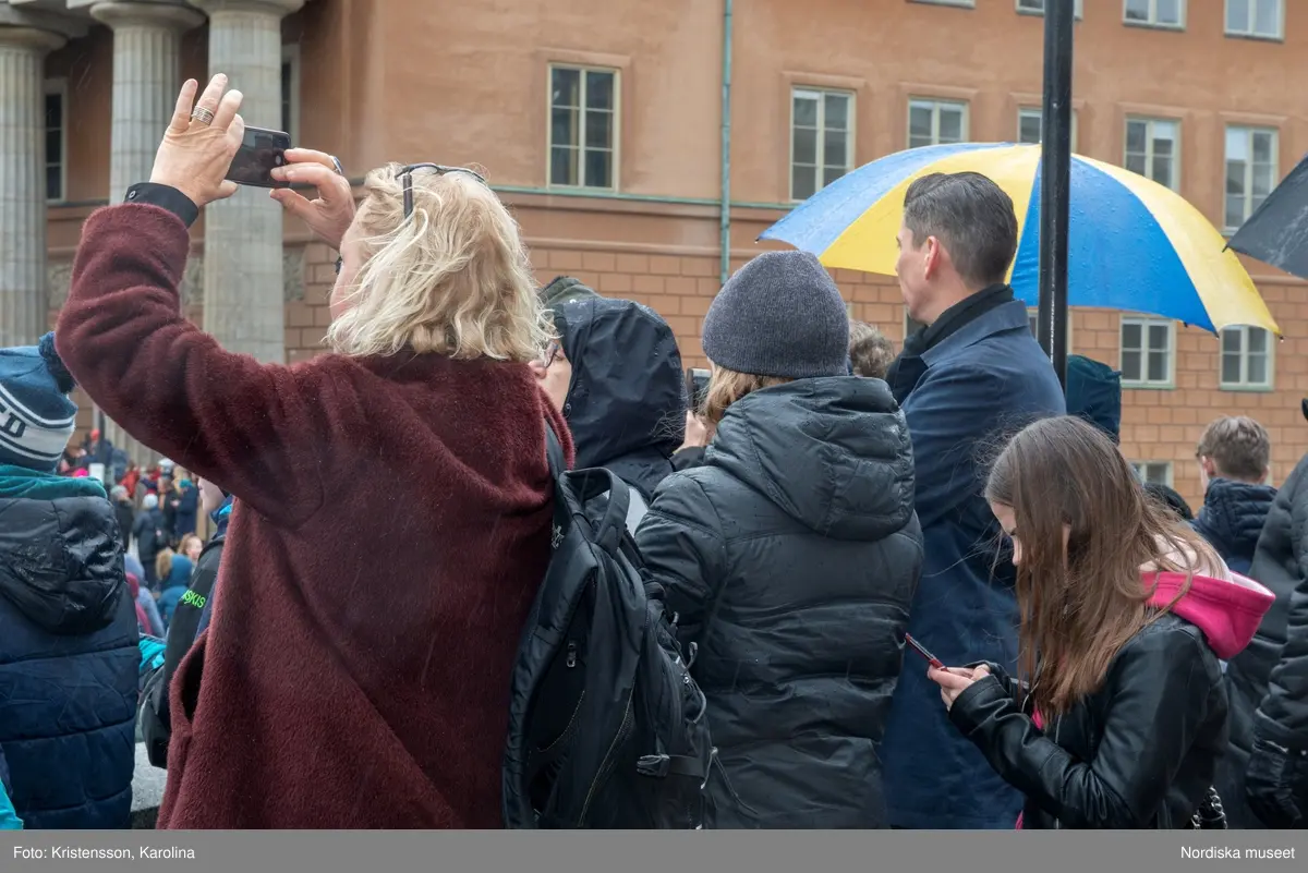 Klimatstrejk, skolstrejk. Skolungdomar tågar från Sergels torg till Mynttorget. Den globala ungdomsledda rörelsen Fridays for future och dess grundare Greta Thunberg är på plats.