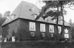 Soldathemmet 1925

Huset byggdes tidigt 1920-tal av Förbundet Soldaterna Vänner och är skyddat för framtiden genom stadsplanen 2016 som markerat byggnaden med 