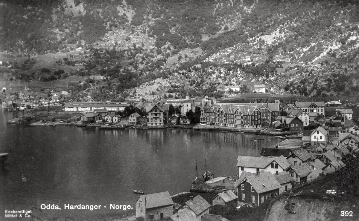Postkort; Oddapollen, havna i Odda sentrum. 