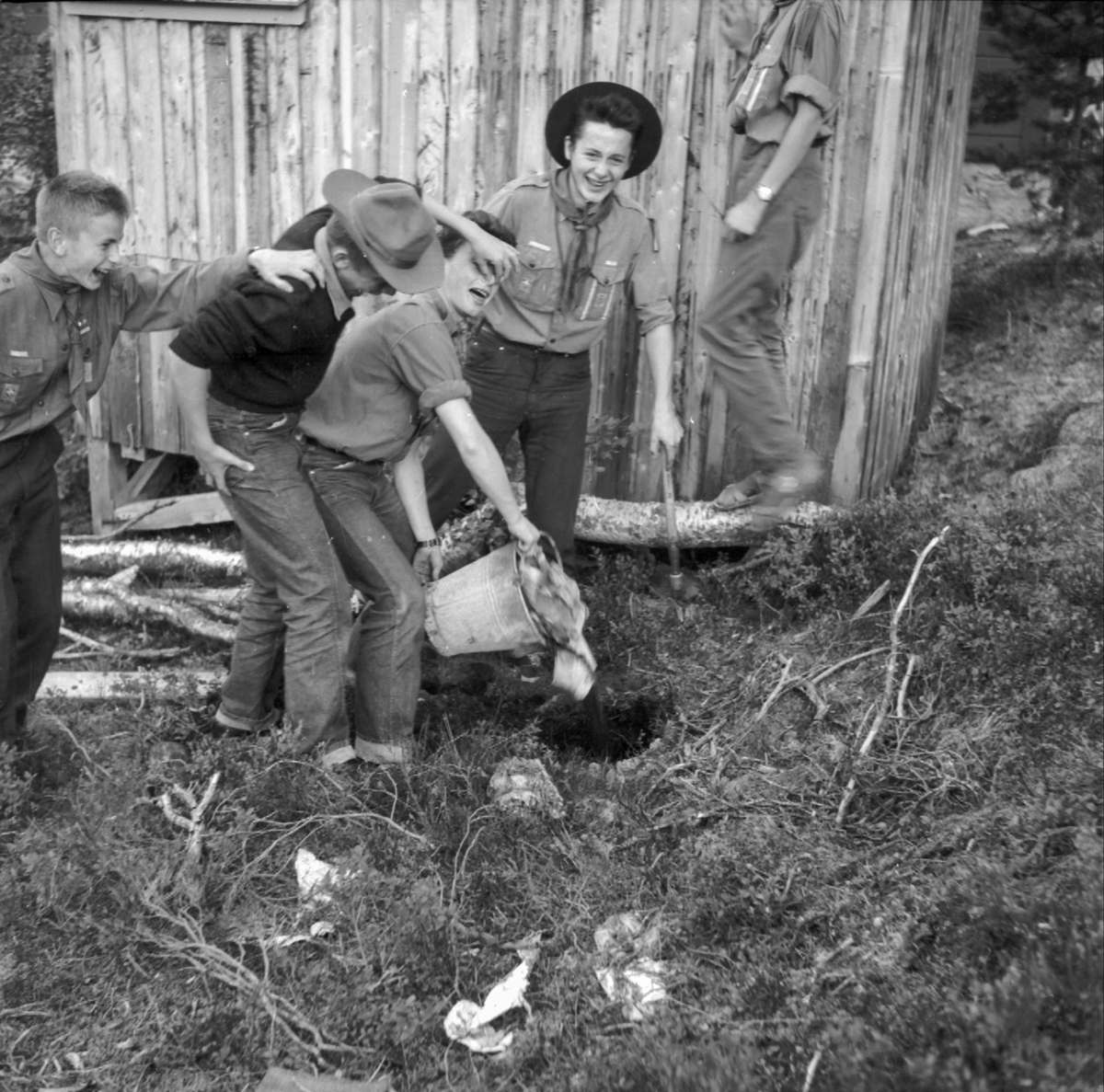 Speidarar på hyttetur til Speidarhytta i Skjeggedal.