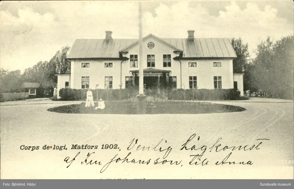 Vykort med motiv över Matfors herrgård före ombyggnaden 1912-1913.