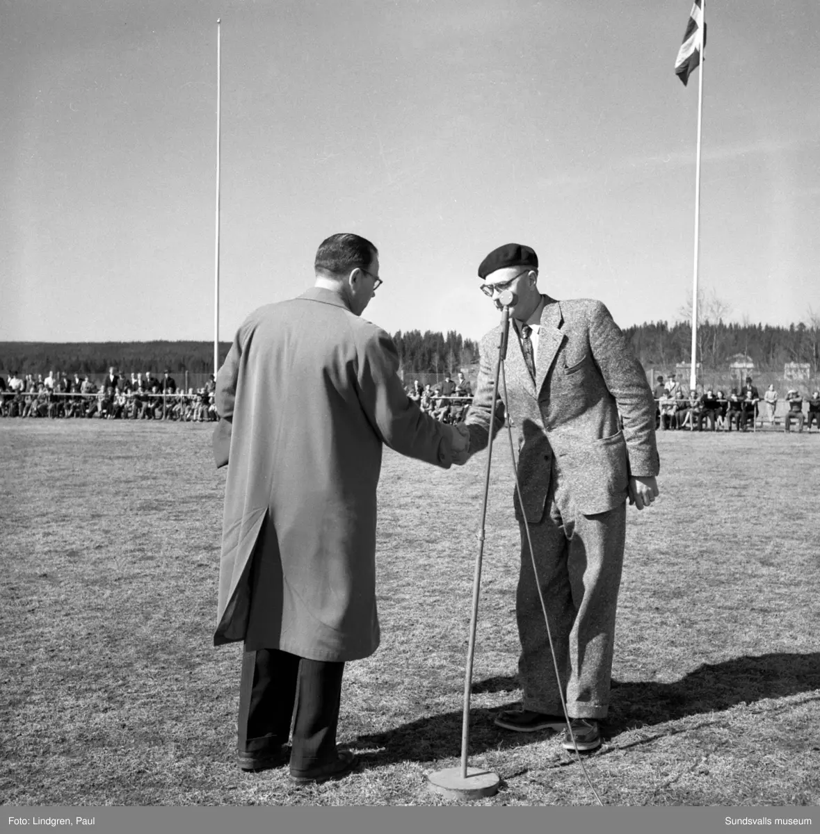 Fagerviks GF:s nya klubbfana invigdes i samband med vänskapsmatchen mellan Fagervik och Friska Viljor. Matchen som spelades på Forsvallen slutade med 3-1 till hemmalaget Fagervik.