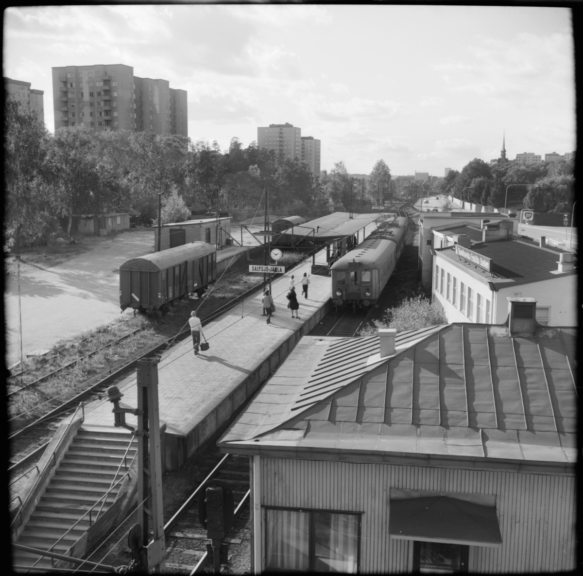 Saltsjö-Järla station, Saltsjöbanan.