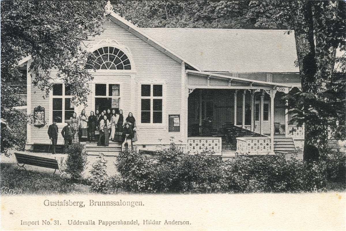 Tryckt på kortet: "Gustafsberg, Brunnssalongen."