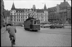 Malmö Stads Spårvägar, MSS F 20 linje 1 i trafik på Stortorget. Hotell Kramer i bakgrunden.